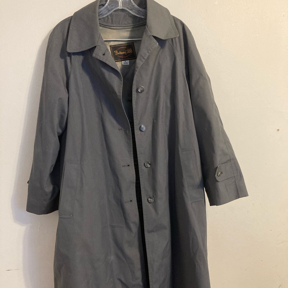 Botany 500 coat women’s 10 petite great condition